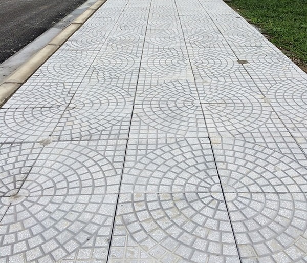 Gạch Terrazzo thường được sử dụng để lát vỉa hè, sân trường, sân chung cư, lối đi biệt thự... gạch terrazzo lát vỉa hè 13